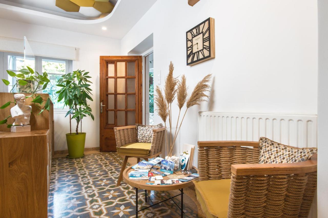 Semiramis Guesthouse Αδάμας Εξωτερικό φωτογραφία
