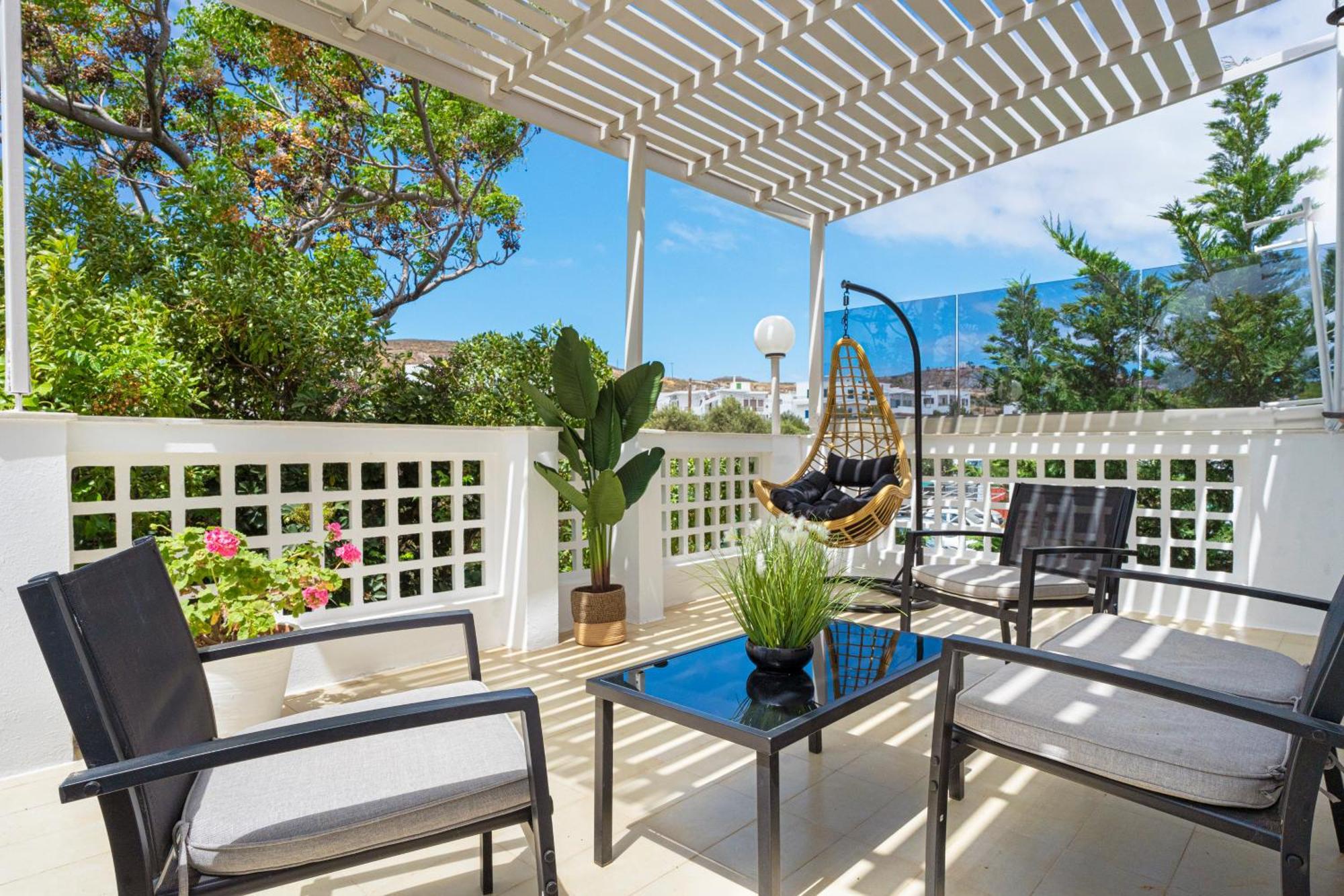 Semiramis Guesthouse Αδάμας Εξωτερικό φωτογραφία