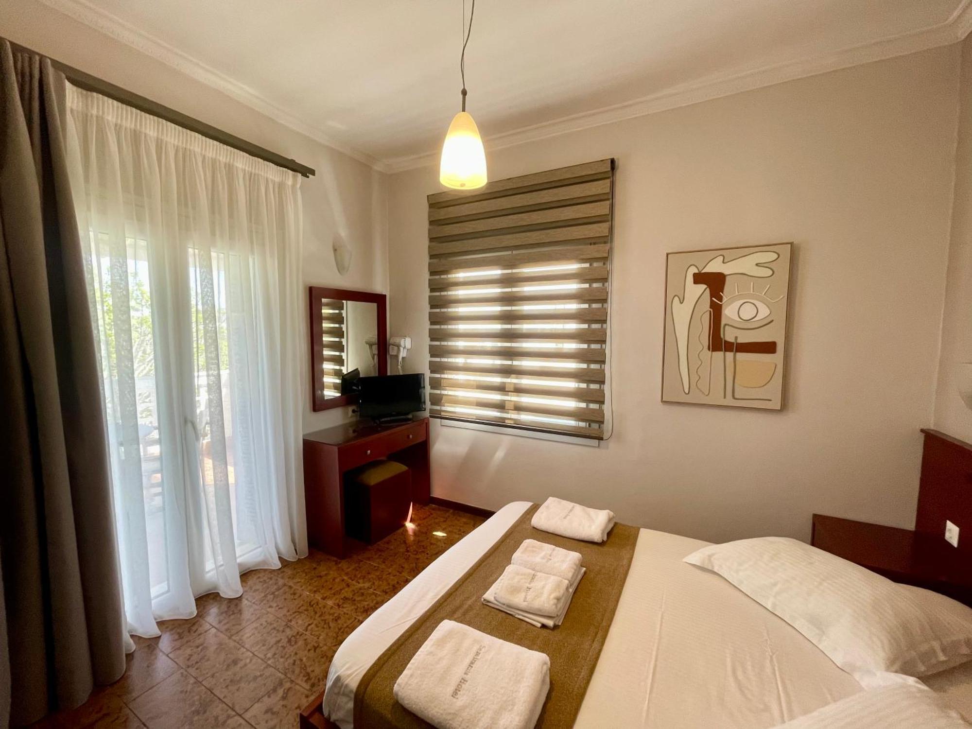 Semiramis Guesthouse Αδάμας Εξωτερικό φωτογραφία