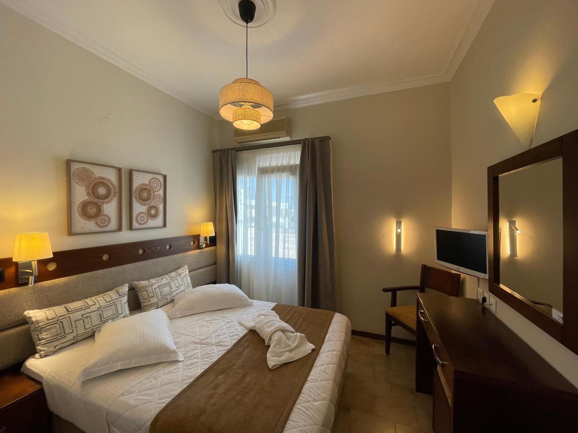 Semiramis Guesthouse Αδάμας Εξωτερικό φωτογραφία