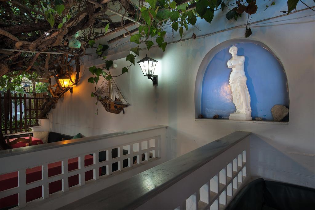 Semiramis Guesthouse Αδάμας Εξωτερικό φωτογραφία